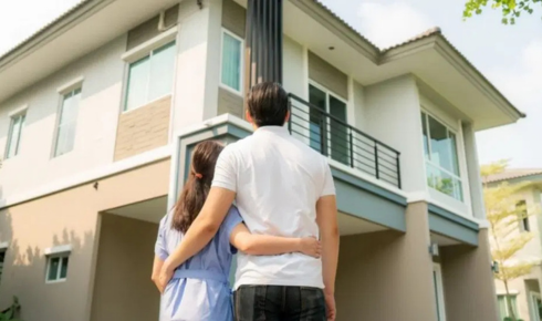 Should you visit a property at different times of day before deciding